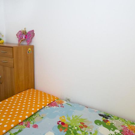 Apartments By The Sea Brela, Makarska - 11821 Quarto foto